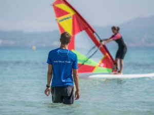 Clase Privada Iniciación Perfeccionamiento Windsurf niños